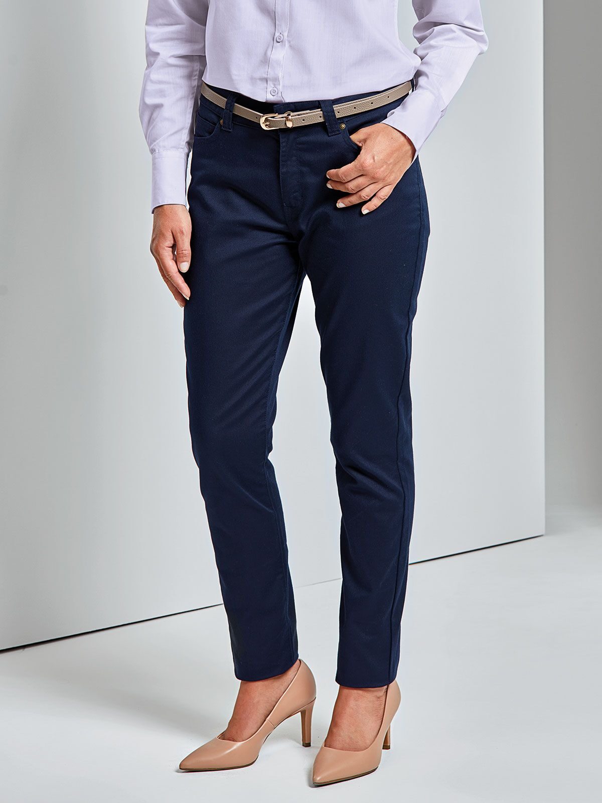 PANTALONE NERO ELASTICIZZATO DONNA